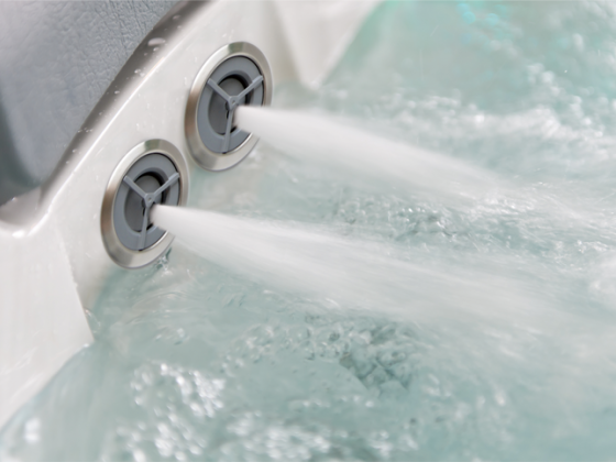 Comment ajuster les jets de spa et les réglages pour obtenir différents effets de massage ?