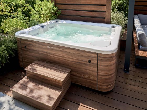 Peut-on laisser un spa sans eau ?